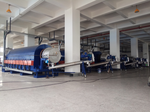 名稱(chēng)：焙燒電池負(fù)極材料，規(guī)格：?0.65x7.2米間接電加熱
